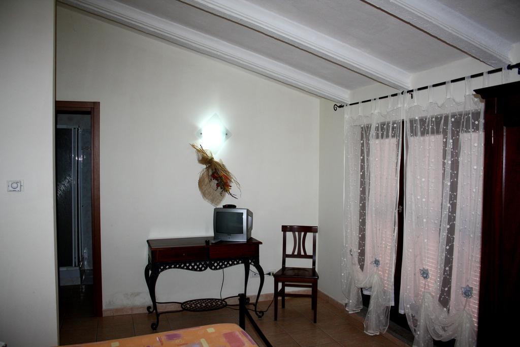 Agriturismo Santa Maria Marta Pokoj fotografie